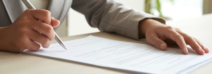 Legalität und Vorschriften